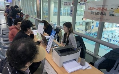 (0311)[남양주보건소 보건정책과]남양주보건소, 오남체육문화센터에서 ‘마음이동 상담실’ 운영(사진).jpg width: 100%; height : 150px