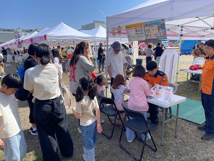 하남소방서, ‘플리마켓’행사에서 소방안전체험장 운영