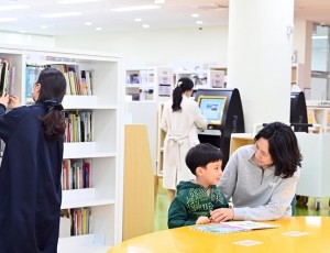 (사진1)4월, 도서관에 ‘입덕’할 시간! 하남 9개 도서관 96색 독서문화행사 개막 (1).JPG