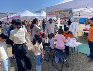 (사진)202604020 하남소방서, ‘플리마켓’행사에서 소방안전체험장 운영.jpg