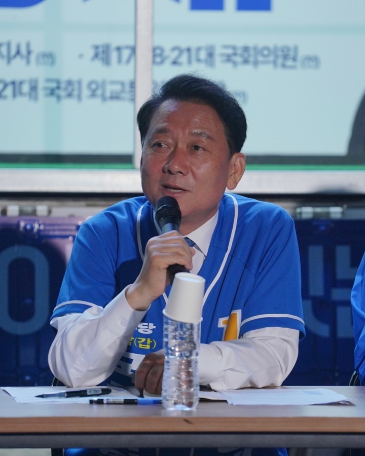 이광재 사진 (1).jpg