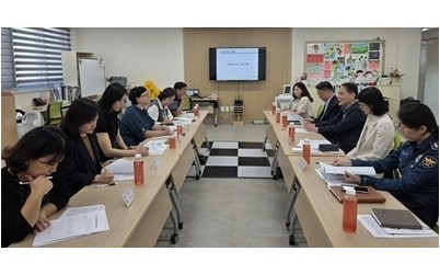 (0610)[남양주보건소 건강증진과]남양주시 치매안심센터, 공공·민간기관 협업 체계 구축 위한 상반기 지역사회협의체 회의 개최 (사진).jpg width: 100%; height : 150px