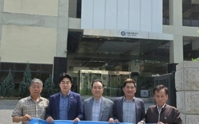사진.jpeg width: 100%; height : 150px