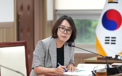 [보도사진] 하남시의회 오지연 의원,예산 낭비 방지에 동분서주...얼음냉장고 대안 마련하라”(2).jpg width: 100%; height : 150px