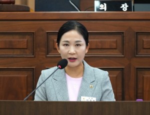 [보도사진] 이정연 하남시의원 “손님이 찾아올 이유 만들어야”…미사 상권 활성화 촉구.jpg
