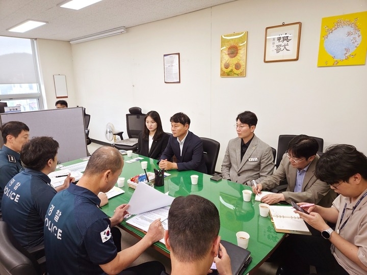 [보도사진]하남시의회 정병용 의장, 미사강변지구대 중심지역관서 운영에 우려.. 치안 공백 없어야(1).jpeg