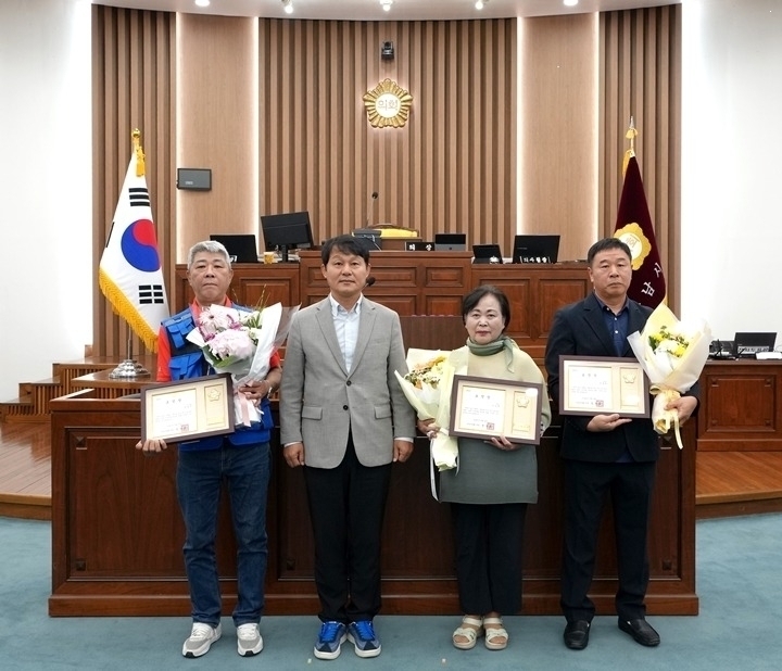 [보도자료2]하남시의회, 제352회 임시회 개회…“한정된 재원, 시민 삶에 집중”.jpg