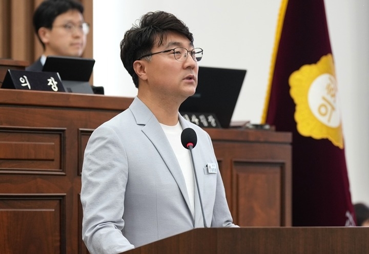 [보도사진]정경섭 하남시의원, 하남시의원 “워터스크린도 수산시장 공영주차장도 필요…예산심사 기준은 같아야”.jpg
