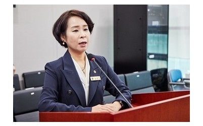 260904_정현미_의원_대표발의_「경기도교육청_교육기부_활성화에_관한_조례_전부개정조례안」__상임위_심사_통과.jpg width: 100%; height : 150px