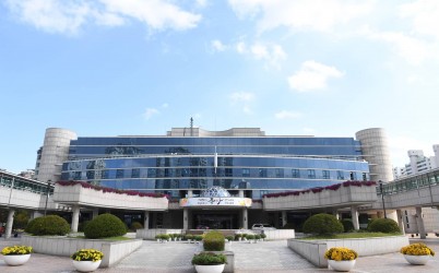  width: 100%; height : 150px