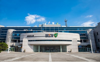  width: 100%; height : 150px