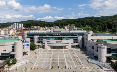  width: 100%; height : 150px